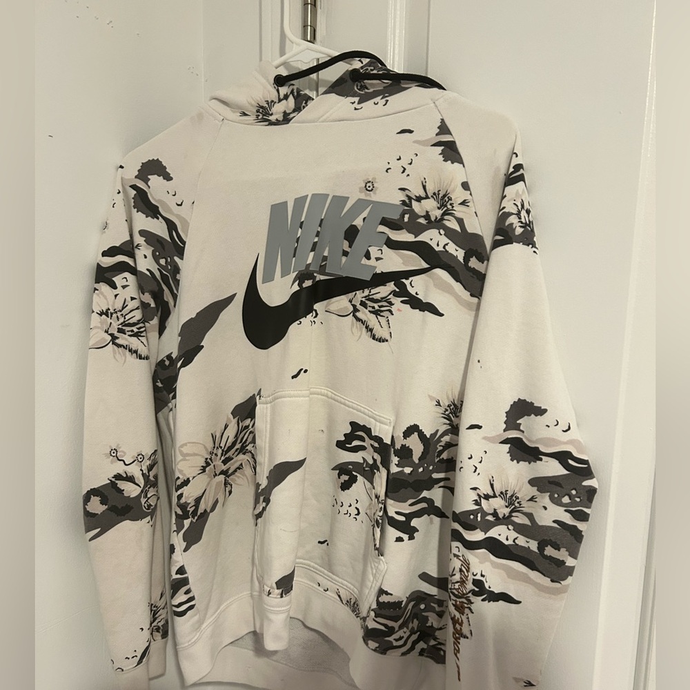 Nike Men's Floral Pattern Hoodie - White and Black